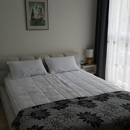 Kraybrezhna Apartment Pomorie Exterior foto