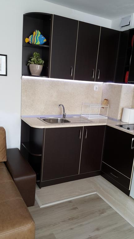 Kraybrezhna Apartment Pomorie Exterior foto
