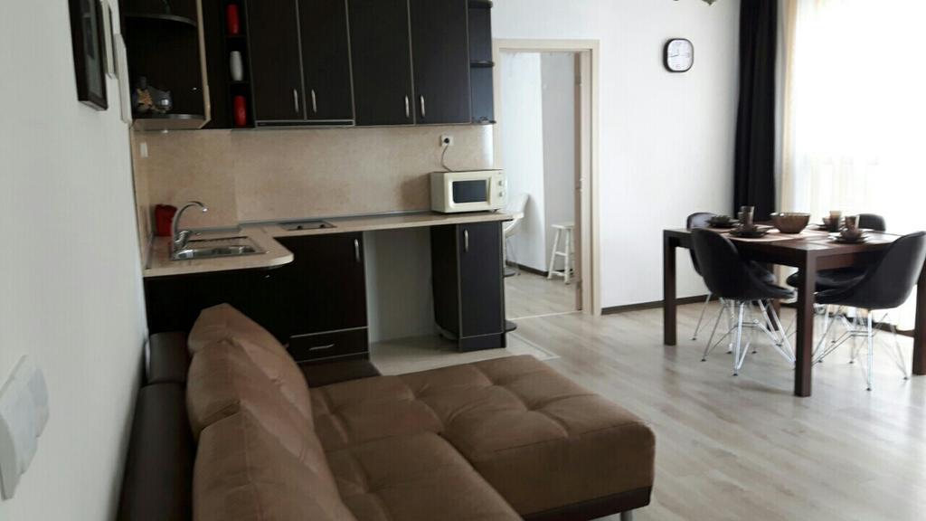 Kraybrezhna Apartment Pomorie Exterior foto